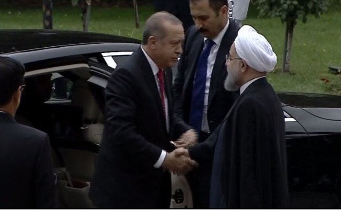 Erdoğan, İran’da Resmi Törenle Karşılandı