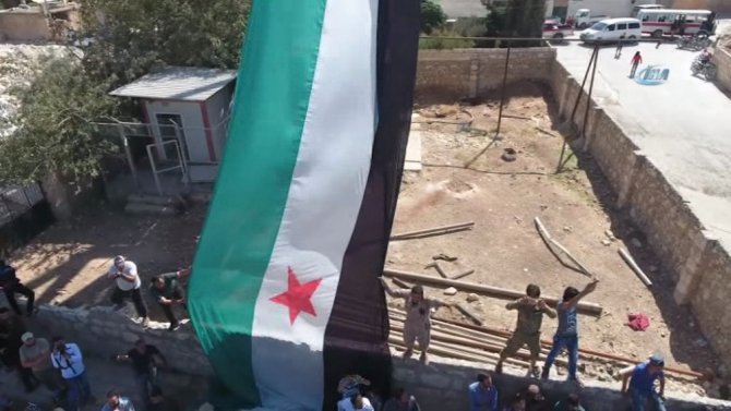 Halep Halkı Deyr Ez Zor Katliamını Kınadı