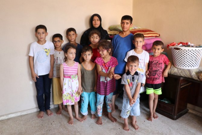 Savaştan Kaçan Şeyme, 16 Çocukla Tek Odalı Evde Kalıyor