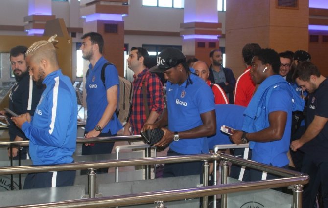 Trabzonspor, Katar’a Gitti