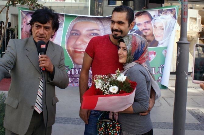 Televizyona Röportaj Verdiğini Sanan Kadına İlginç Sürpriz