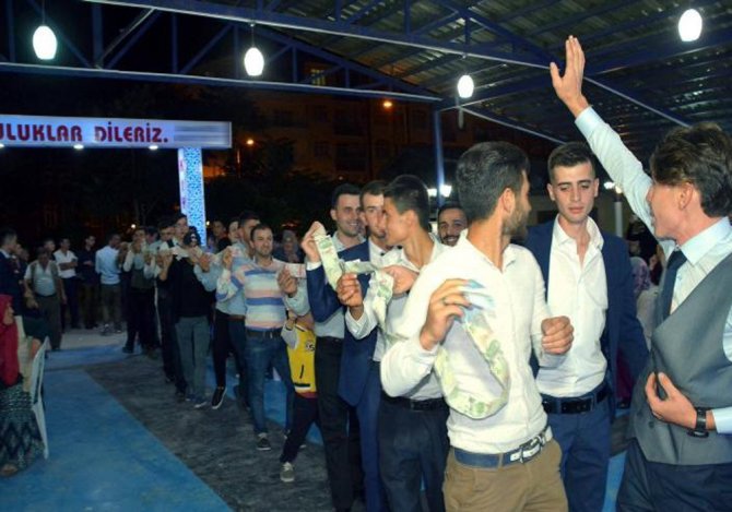 40 Metrelik Düğün Takısı