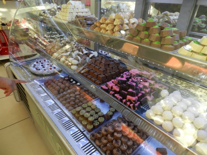 Ev Hanımıydı, 6 Ülkeye Çikolata İhraç Ediyor