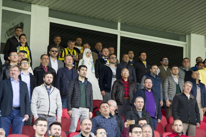 Önce Maç Sonra Düğün