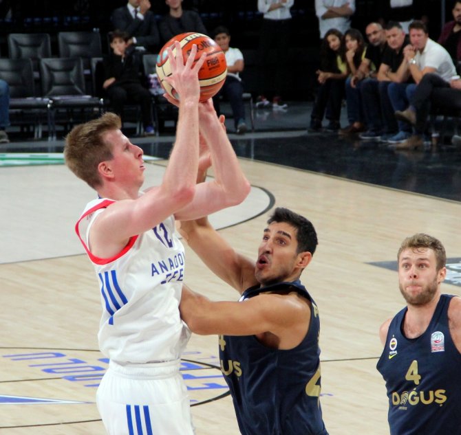 Fenerbahçe İlk Yenilgisini Aldı