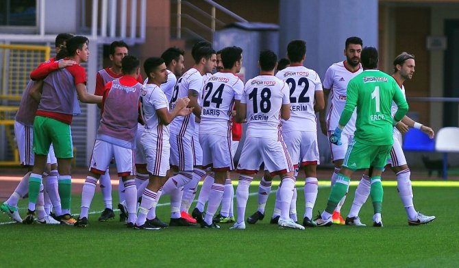 İstanbulspor - Altınordu Maçında 27 Türk
