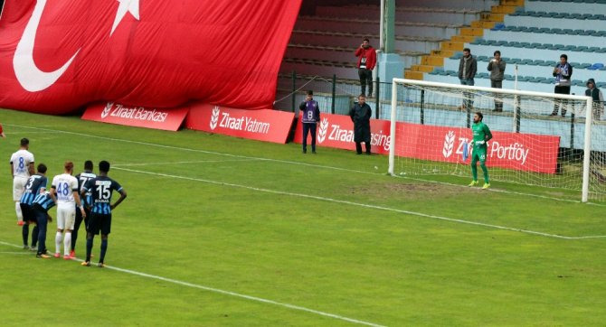 Gülen Taraf Penaltılar Sonucu Adana Demirspor