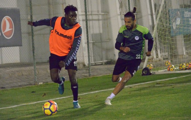 Atiker Konyaspor’da, Osmanlıspor Mesaisi Başladı