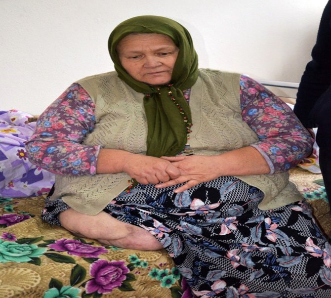 Esme Teyzenin Tek Bacağı İle Yaşam Mücadelesi