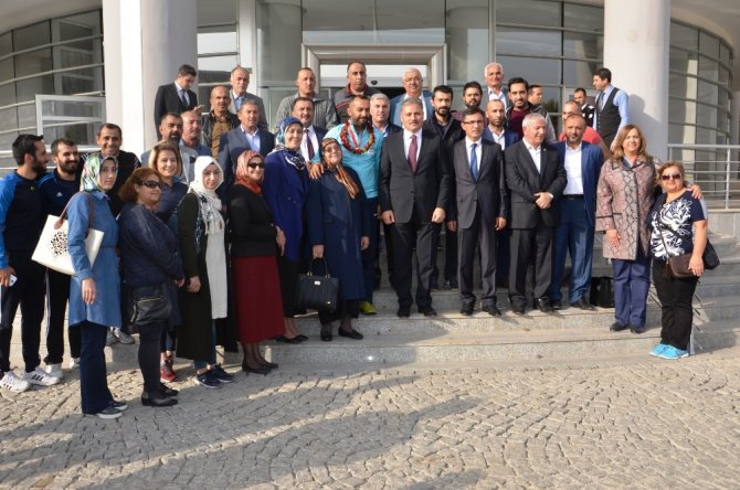Türkiye’nin Gururu Olmuşlardı: Memleketinde Coşkuyla Karşılandı