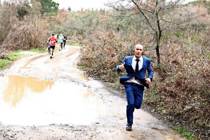 Kalahari Çöl Maratonu’nda Türk Atlet