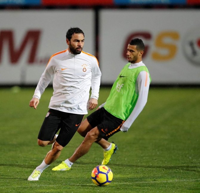 Galatasaray Günü Çift Antrenmanla Bitirdi