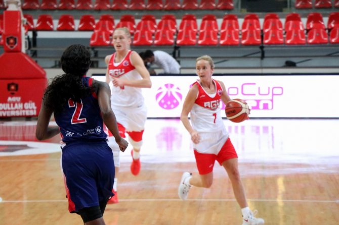 Agü Spor, Polonya Ekibini Mağlup Etti