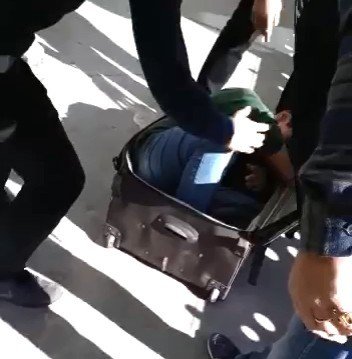 Sarp Sınır Kapısı’nda Valizden Çocuk Çıktı