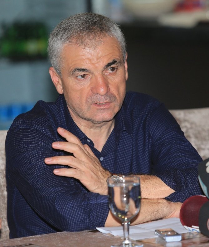 Rıza Çalımbay: "Sıkıntılı Süreci Aşmamız İçin Galatasaray Maçı Çok İyi Bir Şans"