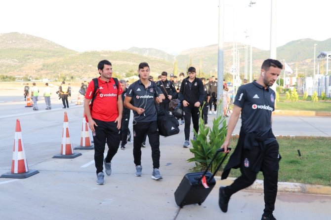 Beşiktaş Kafilesi Alanya’da