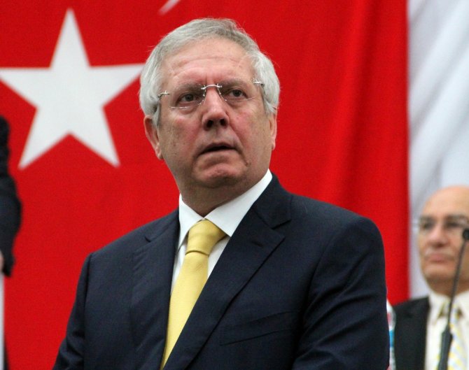 Aziz Yıldırım Gözyaşlarına Engel Olamadı