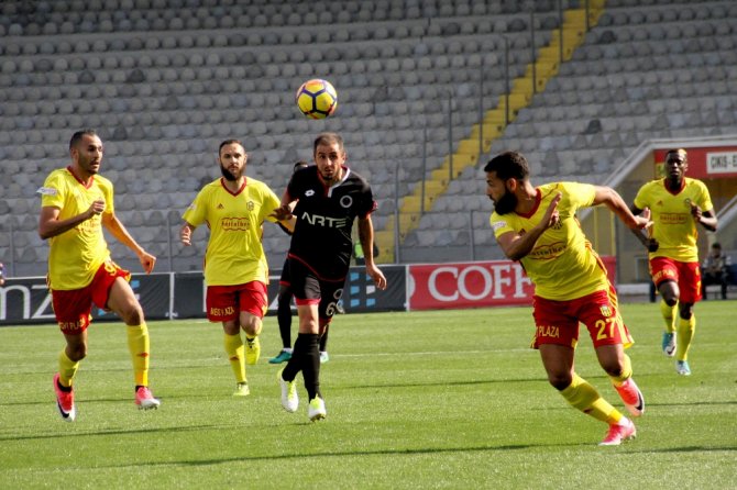 Gençler Evinde Kaybetti