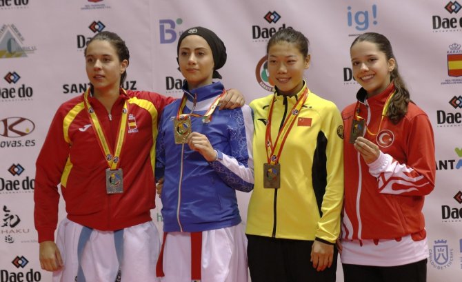 Asena Dünya Karate Şampiyonasında Üçüncü Oldu