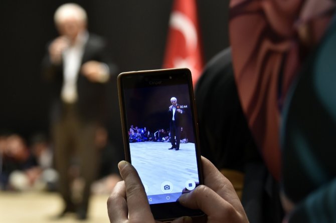 İlahiyatçı Nihat Hatipoğlu’dan Hadis Vurgusu