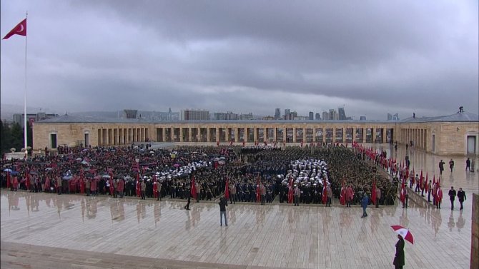 Devletin Zirvesi Anıtkabir’de