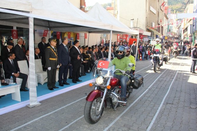 Artvin’de 29 Ekim Cumhuriyet Bayramı Kutlamaları