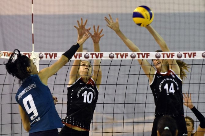 Voleybol Bayanlar 1. Lig: Gümüşhane Bld. Gençlerbirliği: 2 - Samsun Bşb Anakent : 3