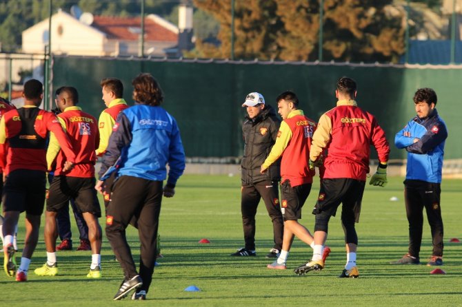 Göztepe’de Beşiktaş Mesaisi Sürüyor