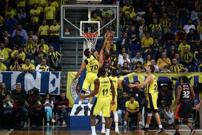 Fenerbahçe’den Farklı Galibiyet