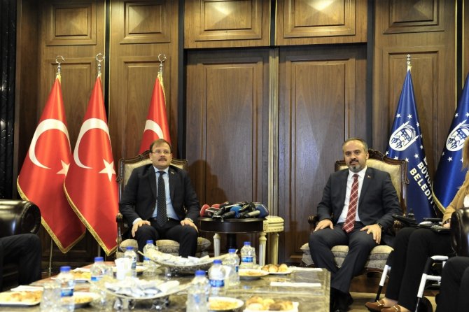 "Ana Muhalafet Bizdeki Değişimin Karşısında Duruyor"