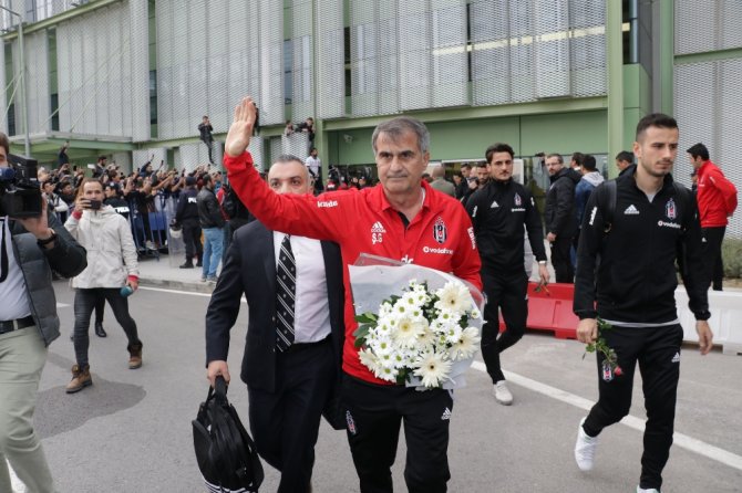 Beşiktaş İzmir’de