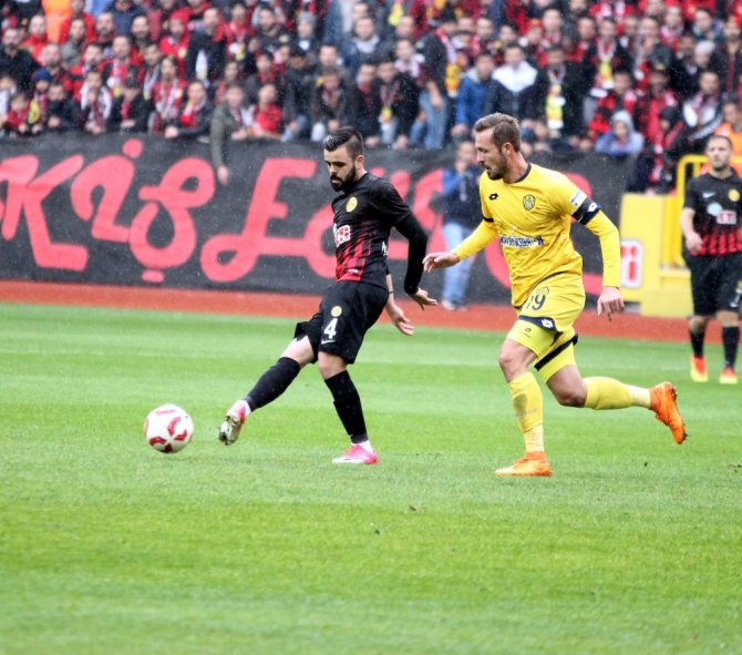 Ankaragücü Eskişehir’de Kazandı