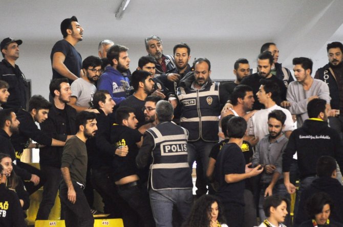 Fenerbahçe Bursa’da Kazandı