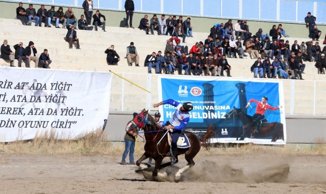 4. Geleneksel Cirit Turnuvası Nefes Kesti