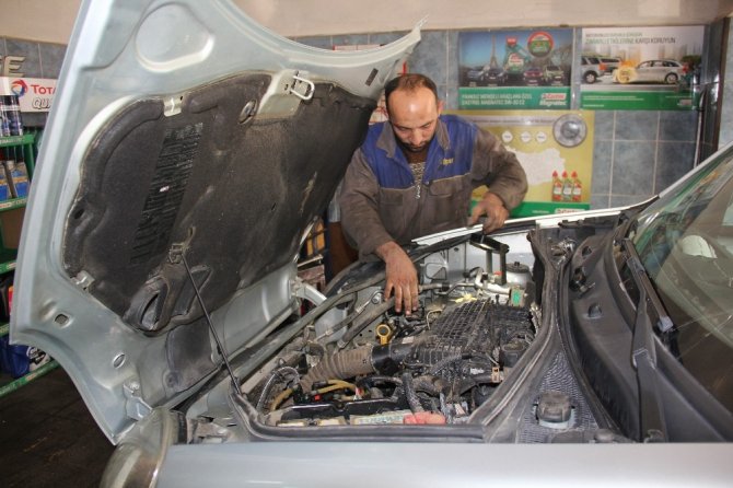 İş Var, Çalışacak Eleman Yok