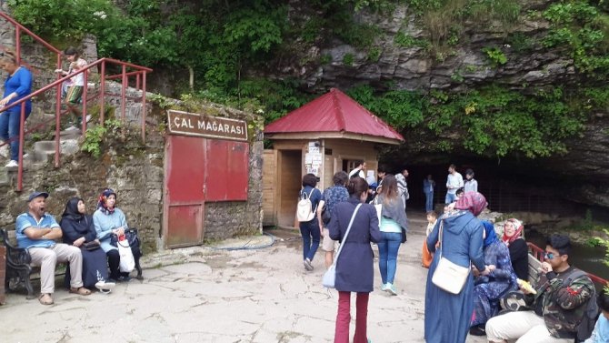 Dünyanın En Uzun 2. Mağarası Olarak Gösterilen Çal Mağarası’na Yoğun İlgi