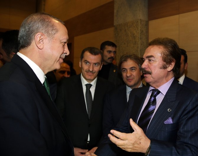 Erdoğan Sanatçılarla Görüştü