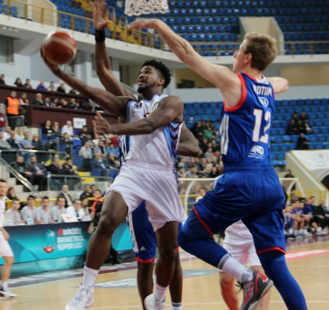 Anadolu Efes Uzatmalarda Kazandı