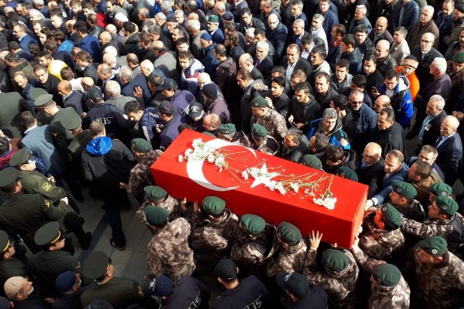 Gümüşhane Şehidini Gözyaşlarıyla Uğurladı