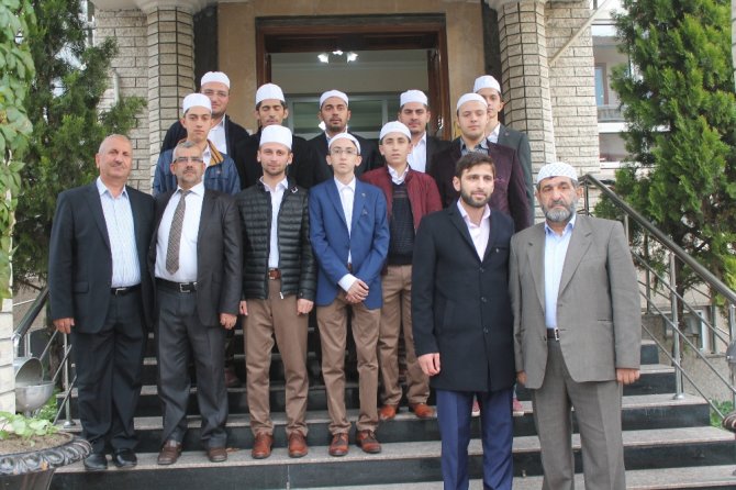 19 Genç Hafıza Umre Hediyesi