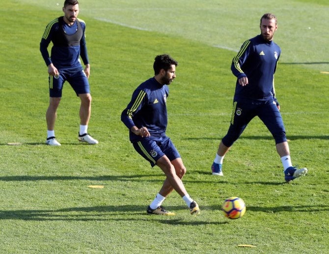 Fenerbahçe Sivasspor Mesaisini Sürdürdü