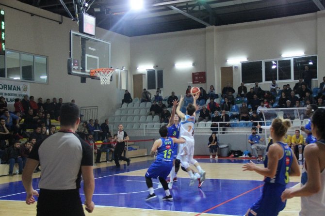 Elazığ İl Özel İdarespor 5 Sayı Farkla Kazandı