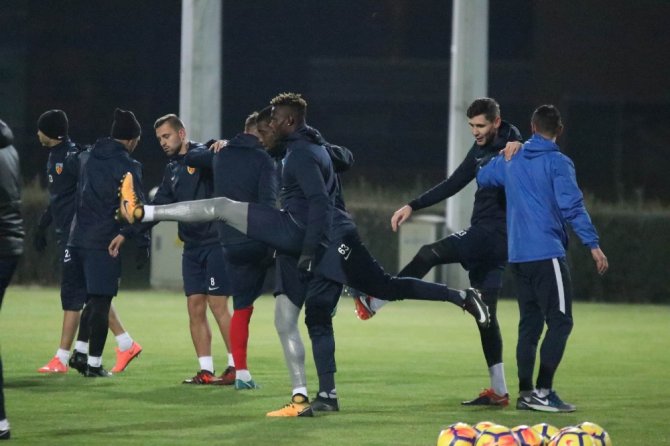 “Oyuncularım Bulunduğumuz Yeri Hak Ediyor”