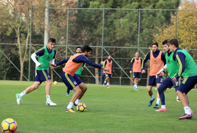 Fenerbahçe, Sivasspor Maçı Hazırlıklarını Sürdürdü