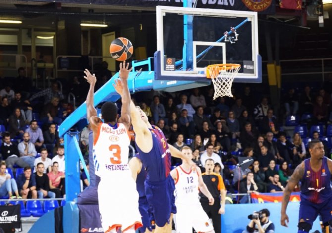 Efes İlk Galibiyetini Aldı