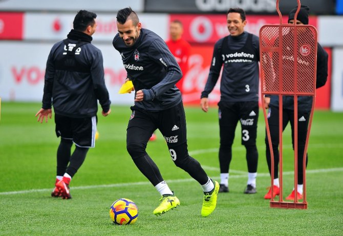 Beşiktaş, Akhisarspor Maçı Hazırlıklarını Sürdürdü