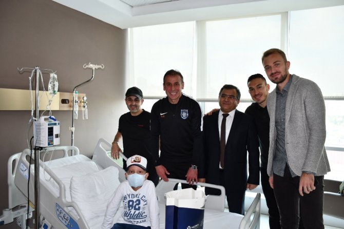 Abdullah Avcı’dan Lösemili Çocuklara Ziyaret