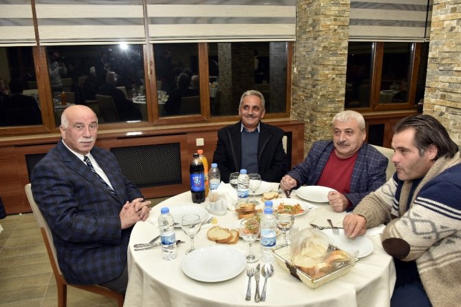 Gümüşhane’de Amatör Spor Kulüpleri Yemekte Bir Araya Geldi