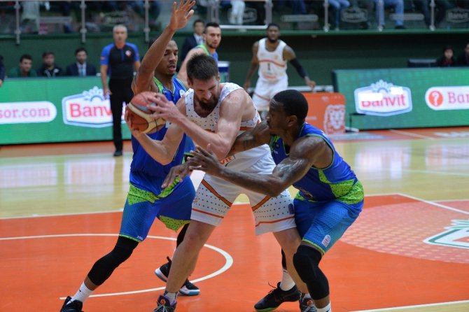 Banvit Tofaş’a Boyun Eğdi