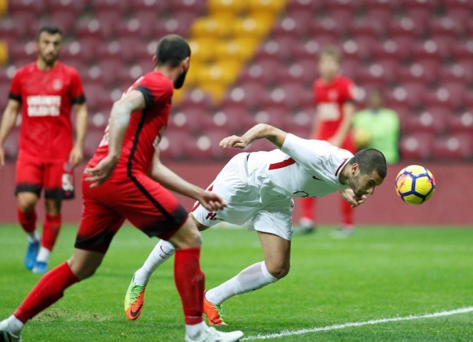 Galatasaray Ümraniyespor’u 3-2 Mağlup Etti